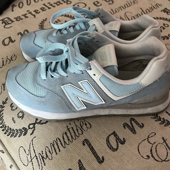 New balance women shoes - Picture 3 of 4